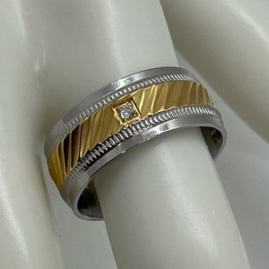 Men’s Edforce Gold Silver CZ Stainless Steel Ring NWOT